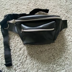 Fanny pack